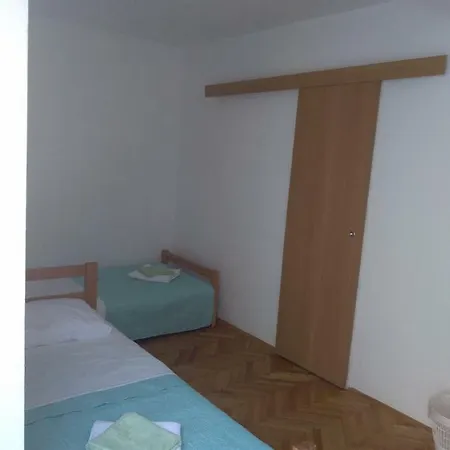Apartman Lovro & Roko Janjina